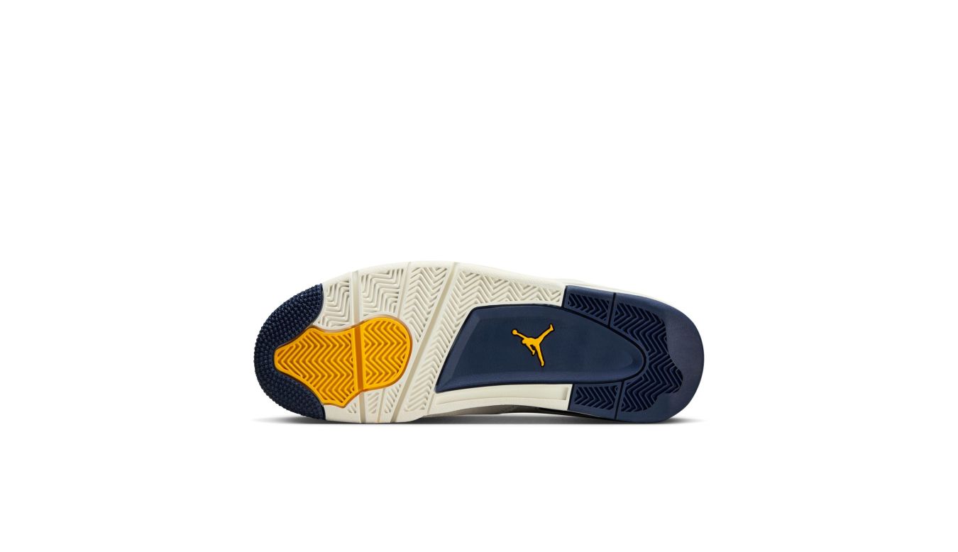 Air Jordan 4 RM 