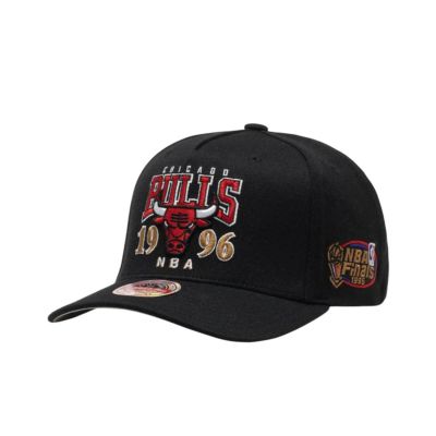 Mitchell & Ness NBA Championship Classic Red Bulls 1996 Cap - Negru - Capac